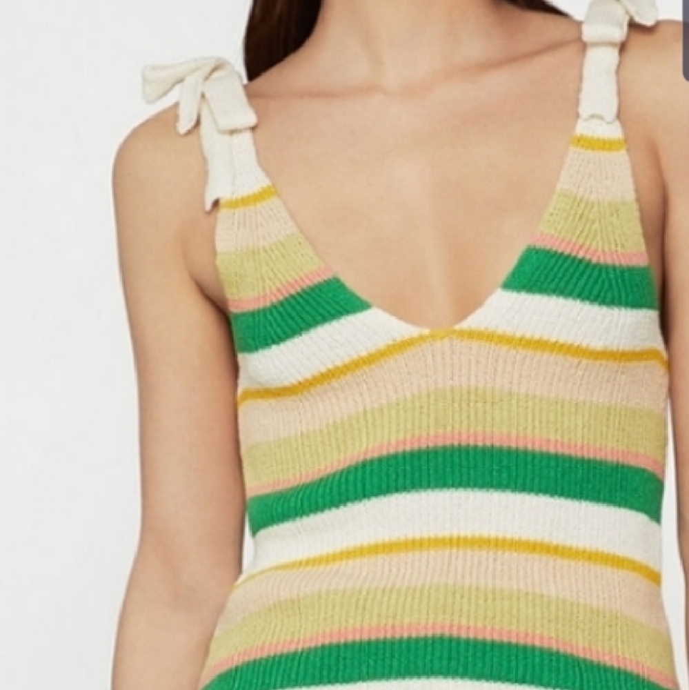 COPY - Bcbgmaxazria ribbed bow tie top.